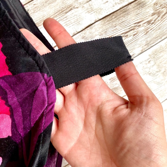 Trina Turk cold shoulder floral dress- NWT - Picture 5 of 8